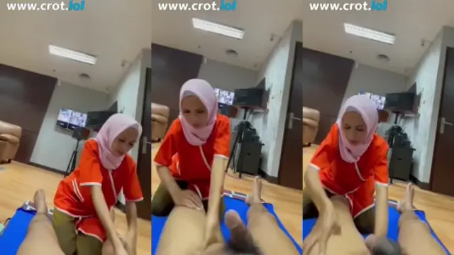 Pijat Mbak Jilbab – Hot