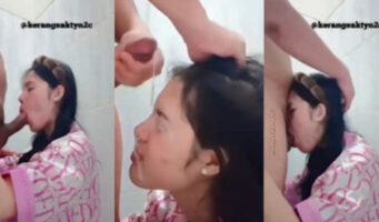 Crot Muka Banyak Talent Kara di Toilet Baju Pink